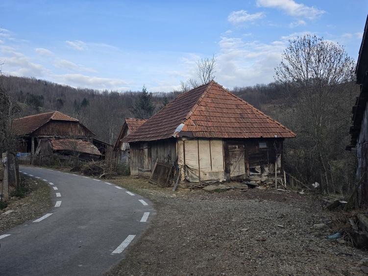 Casă cu 2 camere în Hălmagiu