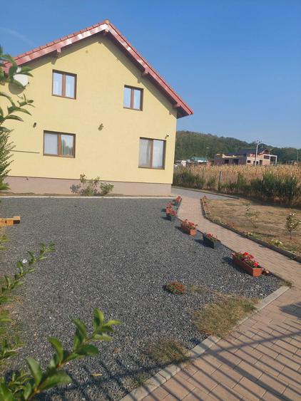 Casă cu 4 camere în Mohu