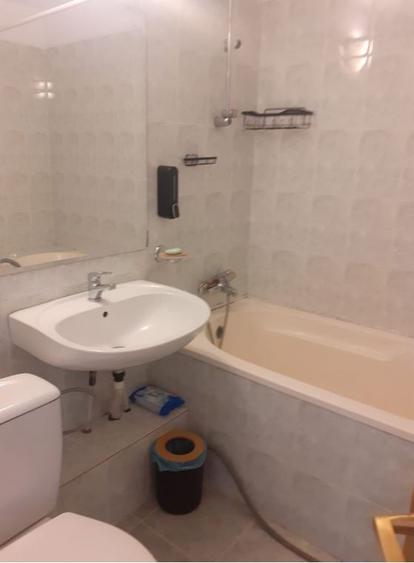 Apartament cu 3 camere semidecomandat în Iancului