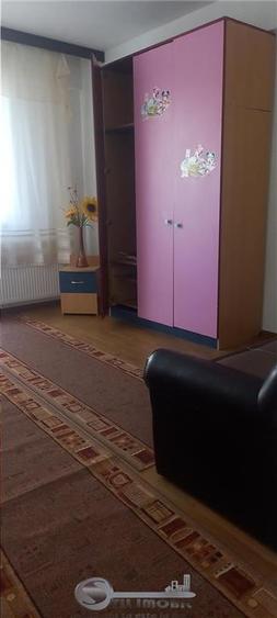 Garsonieră decomandată în Cug