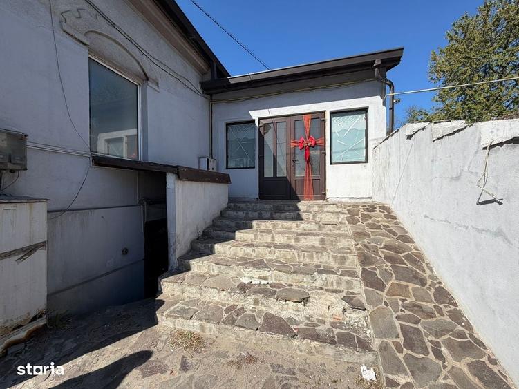Casă cu 4 camere cu Teren 158 Mp în Păcurari