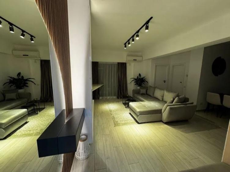 Apartament cu 2 camere decomandat în Decebal