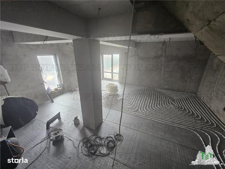 Casă cu 4 camere cu Teren 200 Mp în Haliu