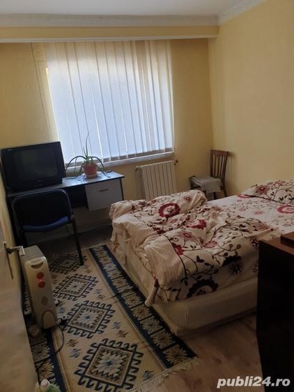 Apartament cu 3 camere decomandat în Steaua
