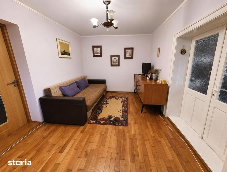 Casă cu 4 camere cu Teren 451 Mp în Central