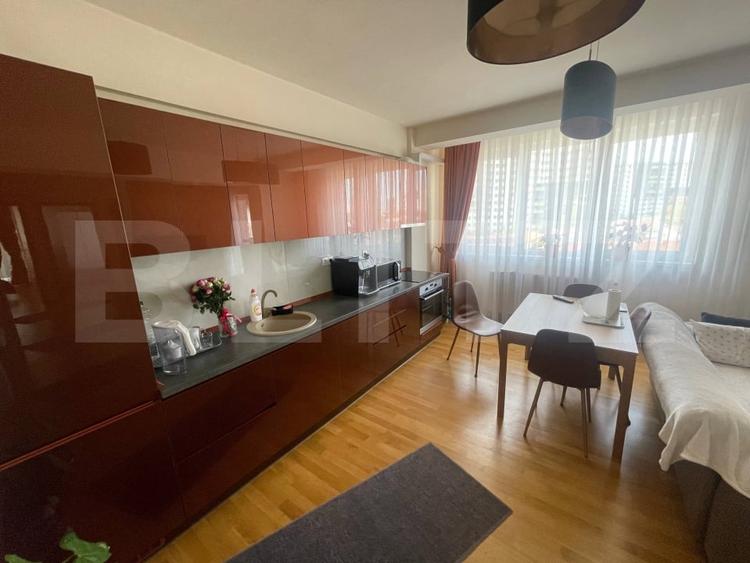 Apartament cu 3 camere decomandat, mobilat în Iosia
