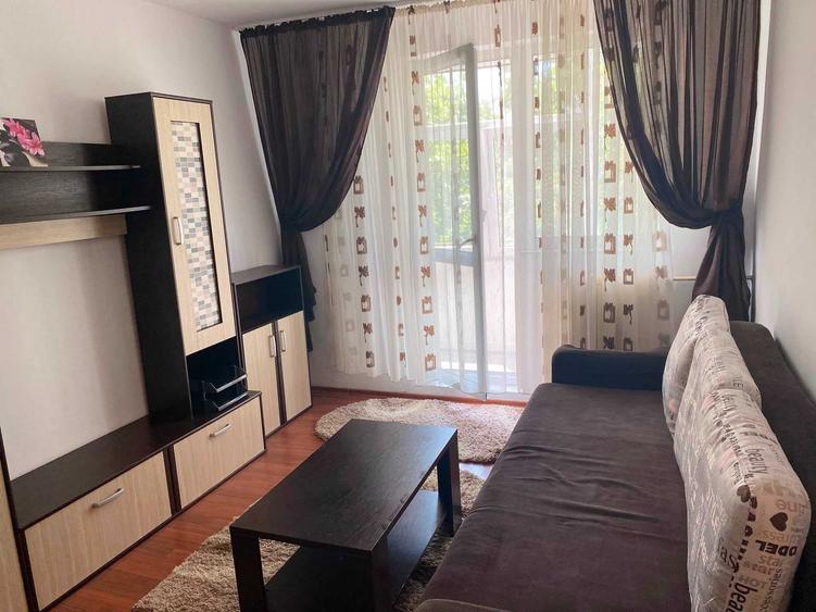 Apartament cu 2 camere decomandat în Tătărași