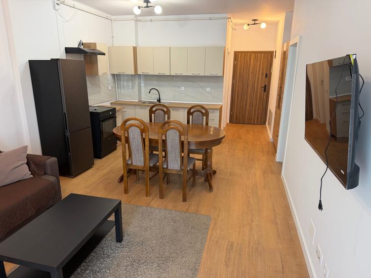 Apartament cu 2 camere decomandat în Florești