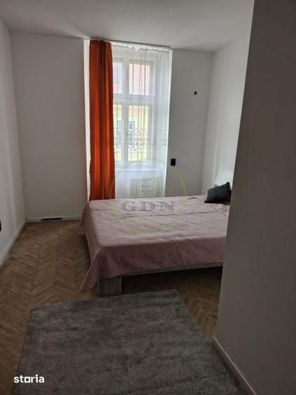 Apartament cu 3 camere, mobilat în Central