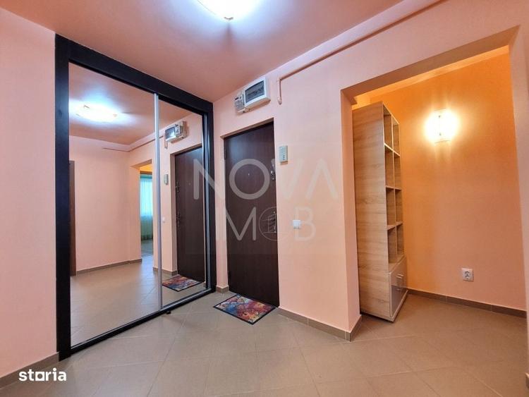Apartament cu 3 camere decomandat în Central — fotografia 1