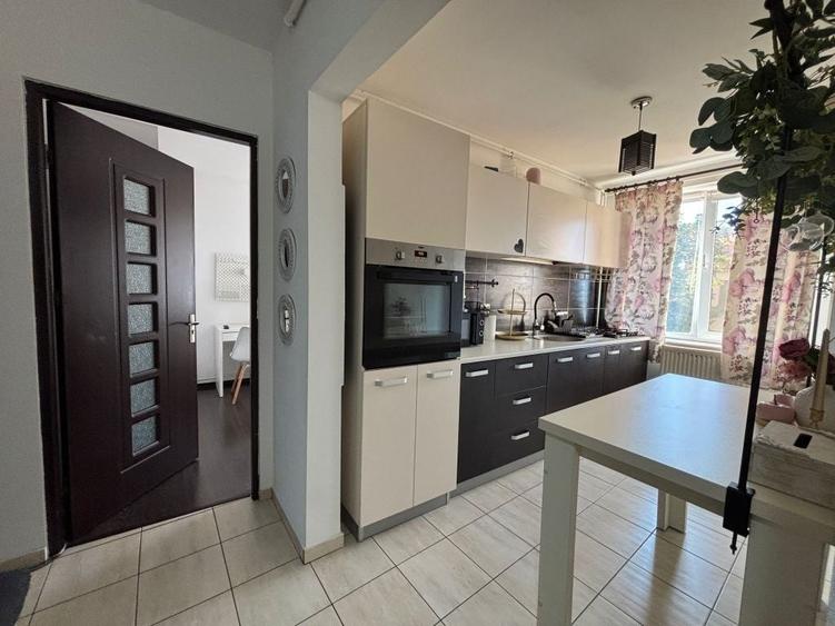 Apartament cu 2 camere decomandat în Ultracentral