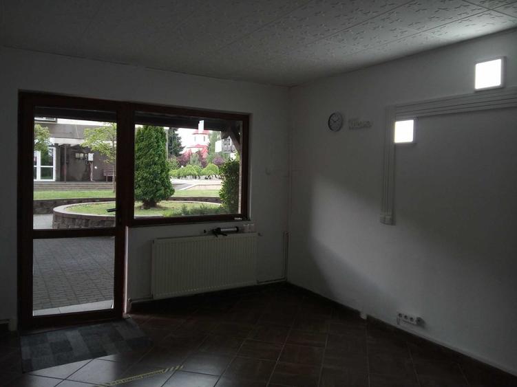 Spațiu comercial, de 25 mp, în Central