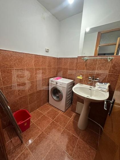 Apartament cu 3 camere semidecomandat, mobilat în Mănăștur