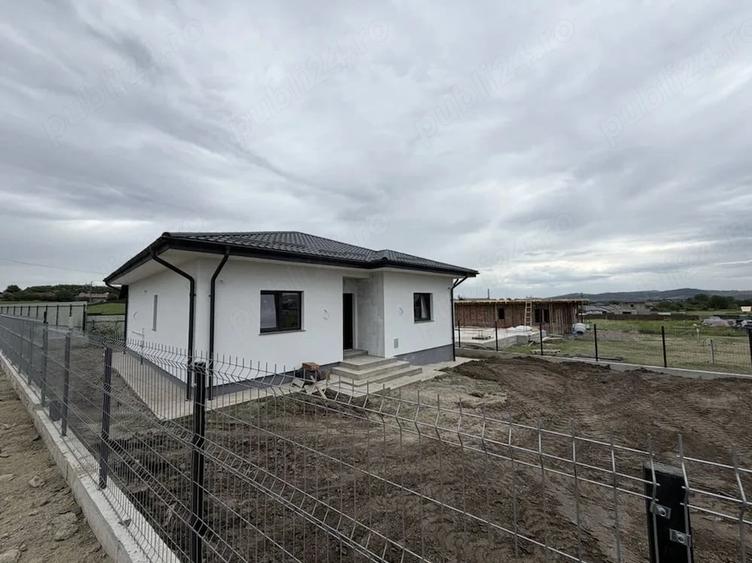Casă cu Teren 420 Mp în Dancu