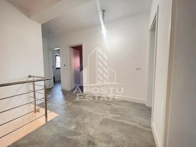 Casă cu 5 camere în Ghiroda