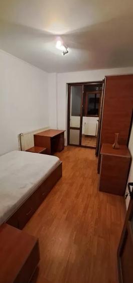 Apartament cu 4 camere decomandat, mobilat în Rahova
