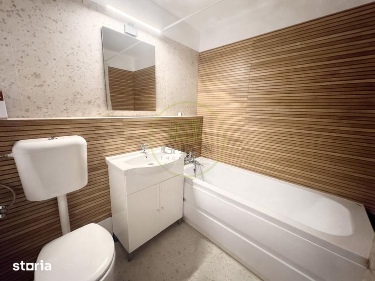 Apartament cu 3 camere semidecomandat în Crângași