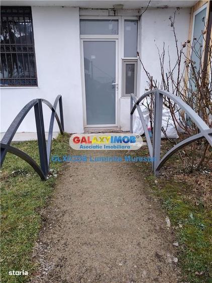 Spațiu comercial, de 15 mp, în Voinești