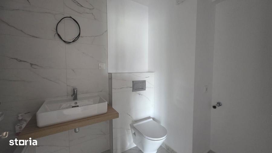 Apartament cu 2 camere în Tei