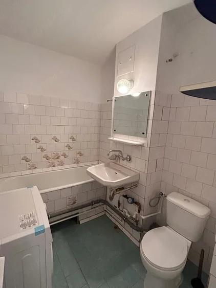 Apartament cu 3 camere decomandat în Mărăști