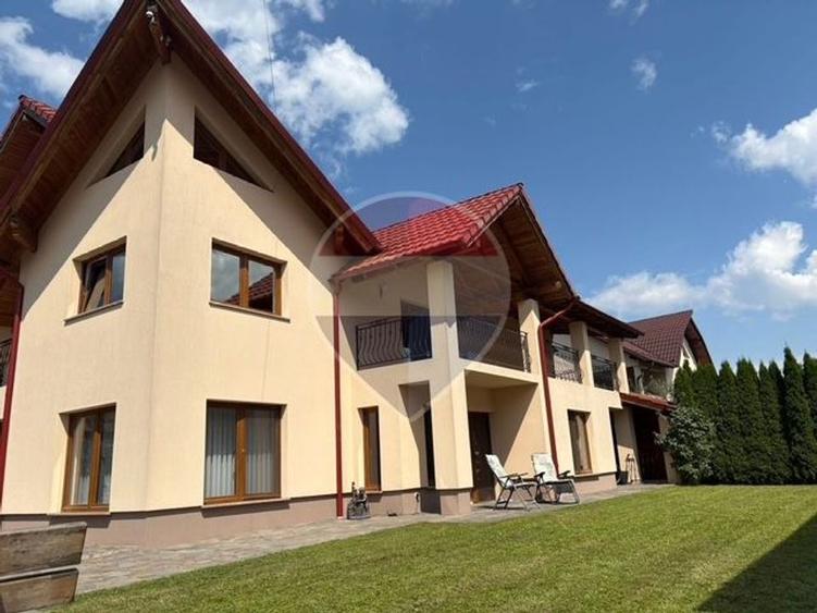 Casă individuală cu 5 camere cu Teren 541 Mp în Ocna Șugatag