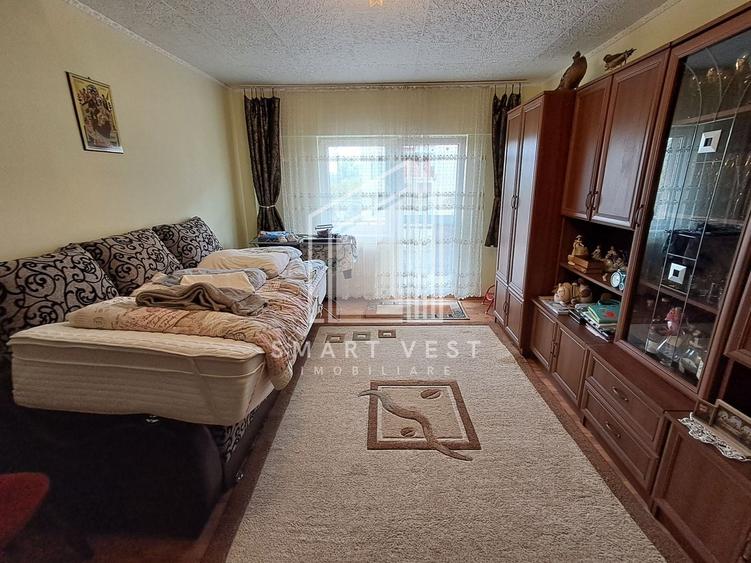 Apartament cu 2 camere decomandat, mobilat în Soarelui