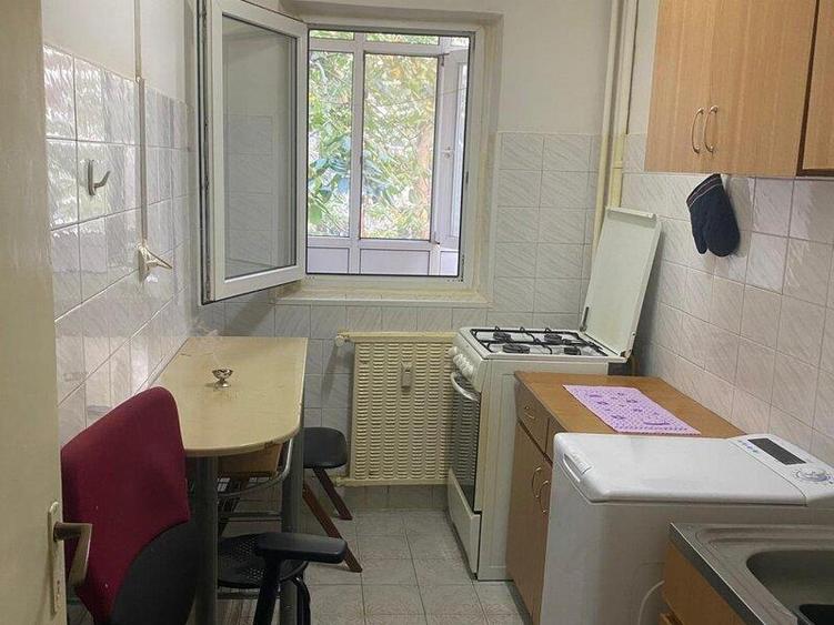 Garsonieră decomandată, mobilată în Iancului