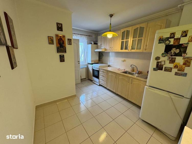 Apartament cu 2 camere decomandat în Carpați 2