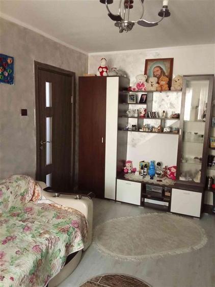 Apartament cu 2 camere semidecomandat în Viziru 3