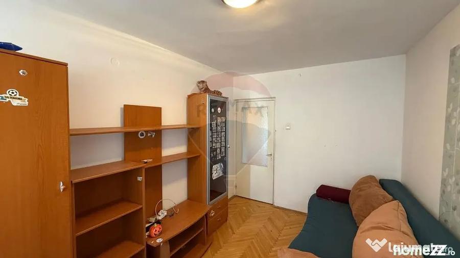 Apartament cu 4 camere decomandat în Ultracentral