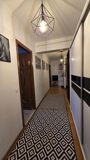 Apartament cu 2 camere decomandat în Florești