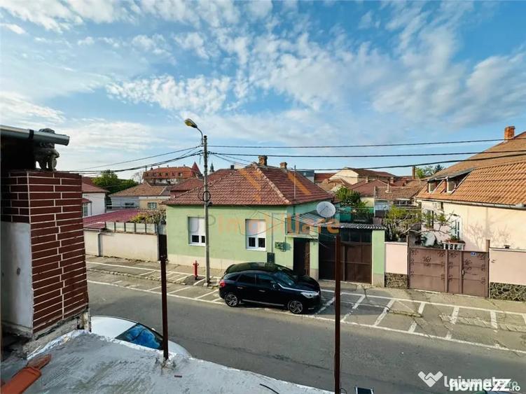 Casă cu 2 camere cu Teren 100 Mp în Central