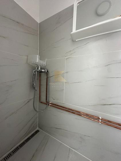 Camera cu baie, renovata complet, Str. Serii 2, prima inchiriere - 8