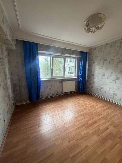 Apartament cu 2 camere decomandat în Obor