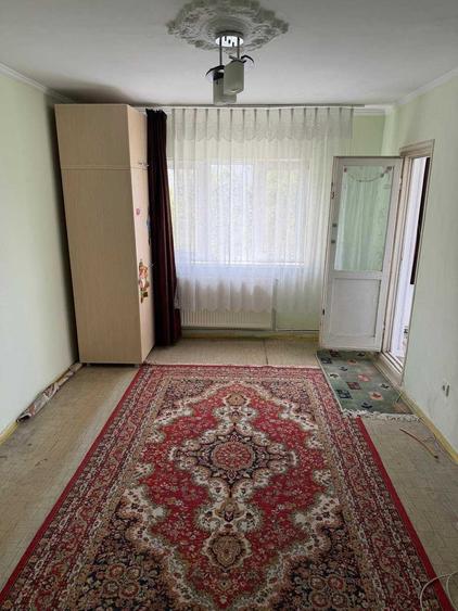 Apartament cu 2 camere decomandat în Est