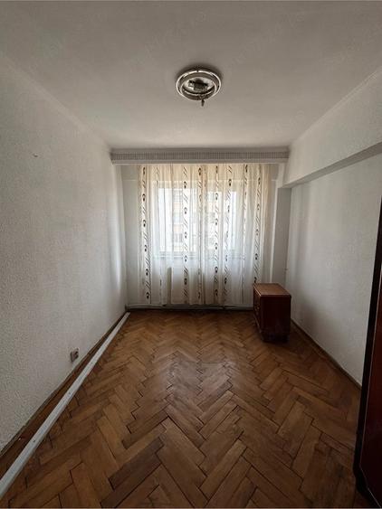 Apartament cu 3 camere decomandat în Ultracentral