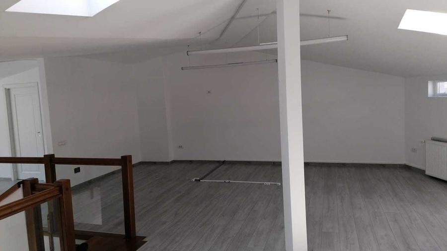 Apartament cu 3 camere nedecomandat în Cișmigiu