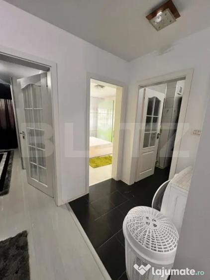 Apartament cu 4 camere decomandat, mobilat în Ultracentral