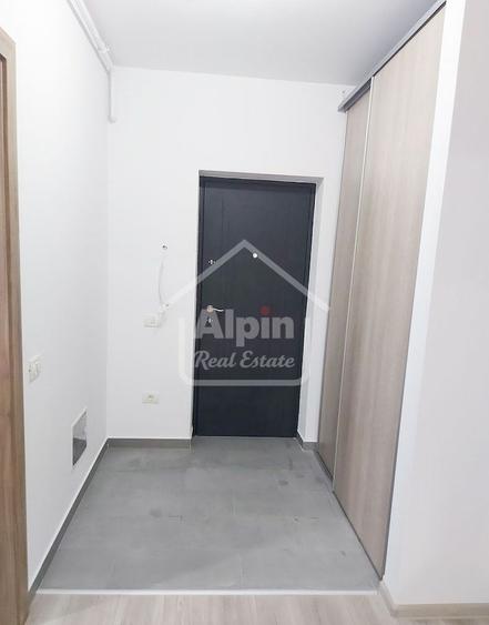 Apartament cu 2 camere decomandat, mobilat în Tractorul