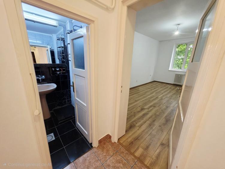 Apartament cu 2 camere decomandat în Sud