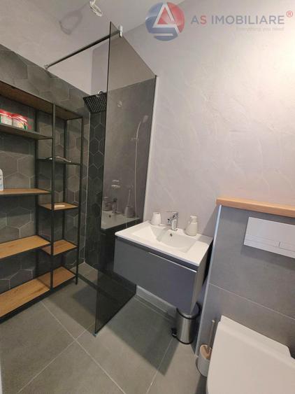 Casă cu 3 camere cu Teren 400 Mp în Glăjărie