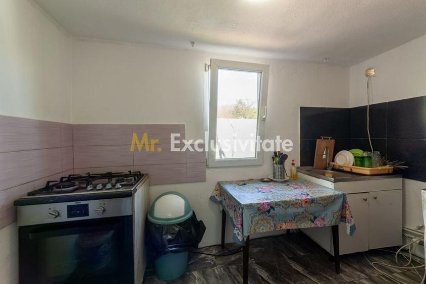 Casă cu 3 camere cu Teren 1034 Mp în Crintești