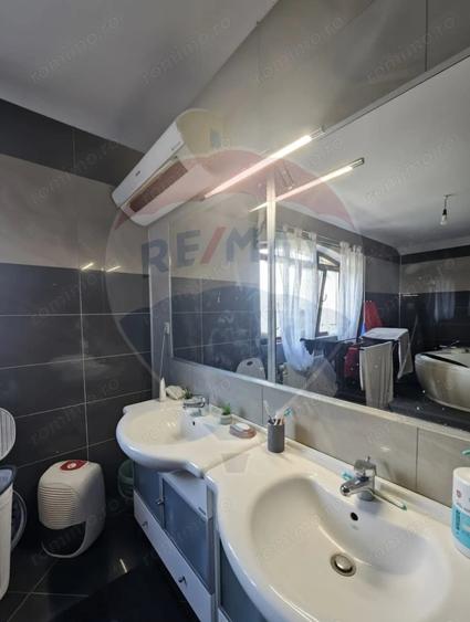 Casă cu 5 camere cu Teren 702 Mp în Nord