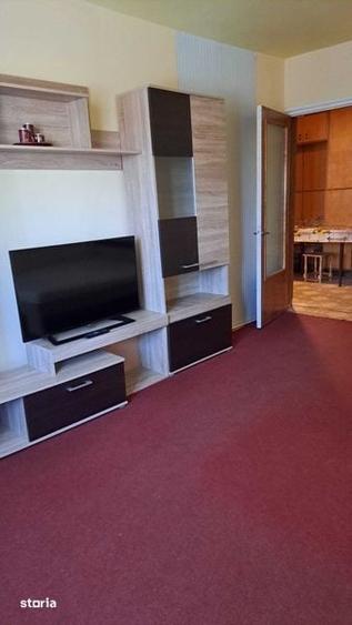 Apartament cu 3 camere în Micro 15