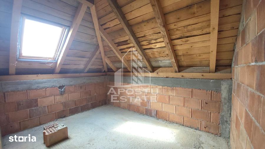 Casă cu 5 camere cu Teren 790 Mp în Circumvalațiunii