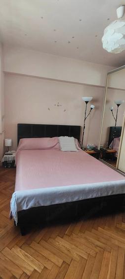 Apartament cu 4 camere decomandat în Grivița