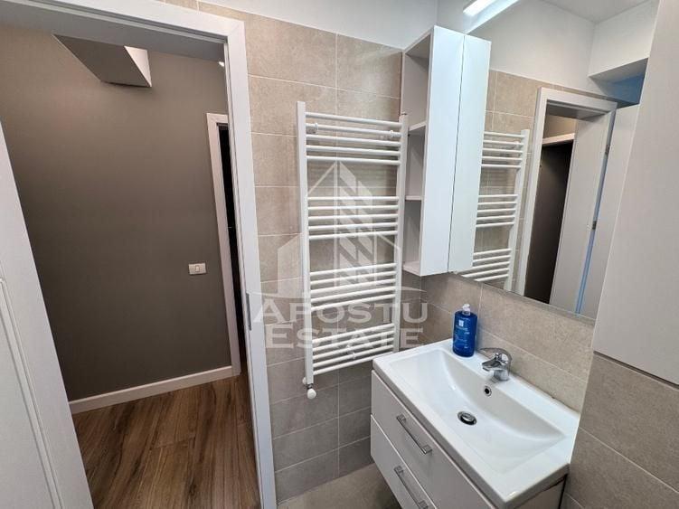 Apartament cu 2 camere semidecomandat în Girocului
