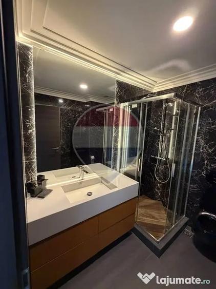 Apartament cu 4 camere decomandat în Lacul Tei