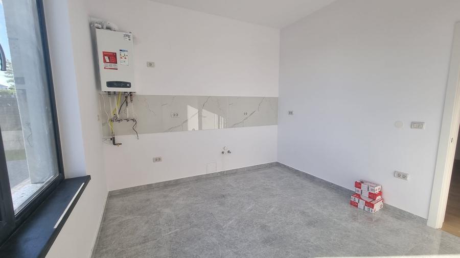 Casă individuală cu 4 camere cu Teren 410 Mp în Valea Adâncă
