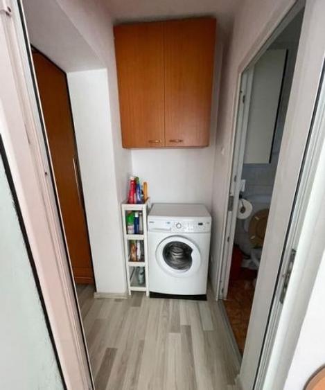 Apartament cu 2 camere semidecomandat, mobilat în Băneasa